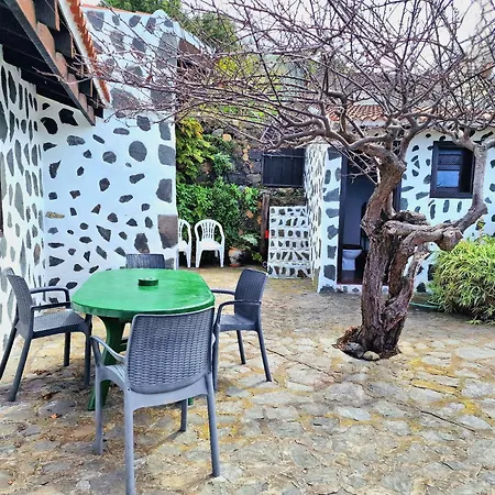 Casa Canaria Drago In Icod De Vinos Сasa de vacaciones *