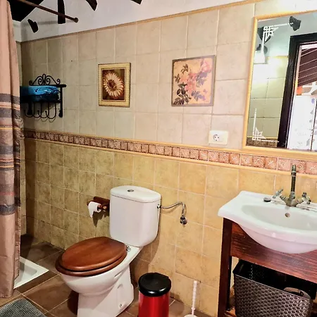 Casa Canaria Drago In Icod De Vinos Сasa de vacaciones